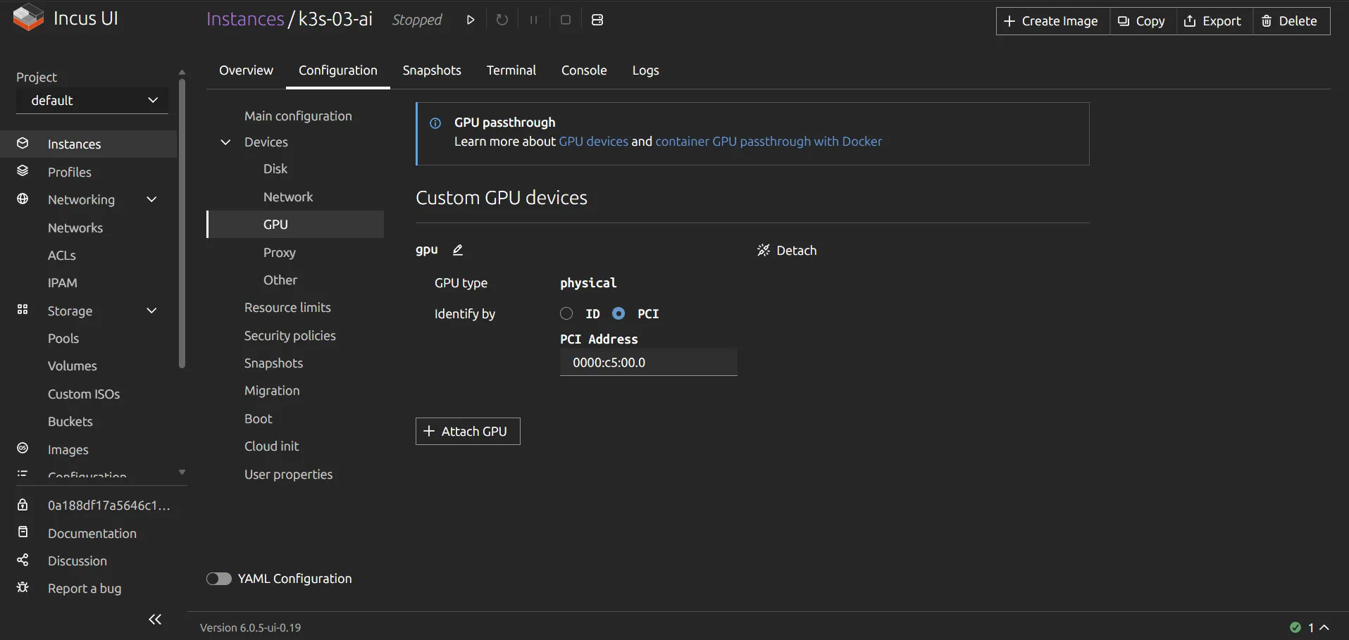 Incus UIのConfiguration → Devices → GPU画面。k3s-03-aiインスタンスにPCIアドレス 0000:c5:00.0 のGPUデバイスが physical タイプで追加されている